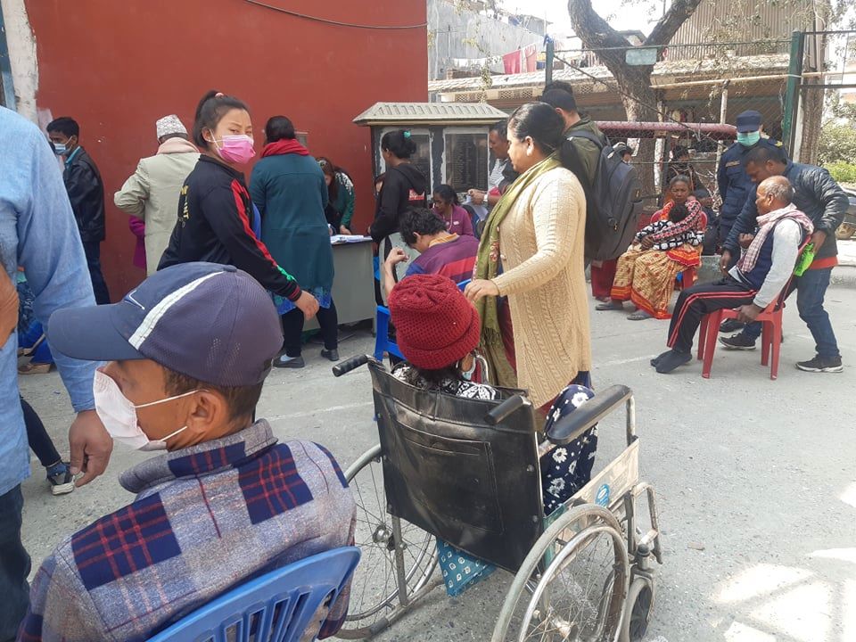 स्वास्थ्य शिविरबाट एक हजारबढी लाभान्वित