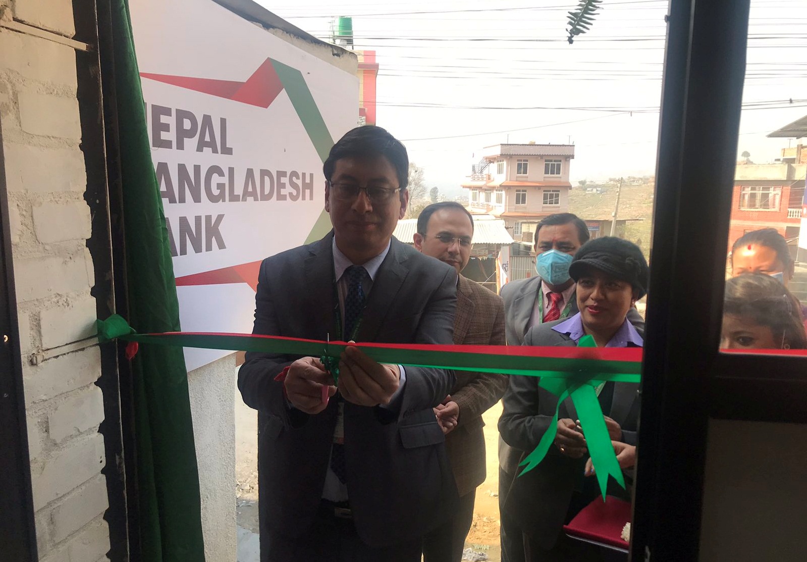 खोकनामा नेपाल बङ्गलादेश बैंकको एटीएम