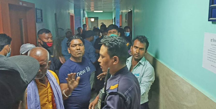 महिलामाथि यौन दुर्व्यवहार गर्ने चिकित्सक निलम्बित