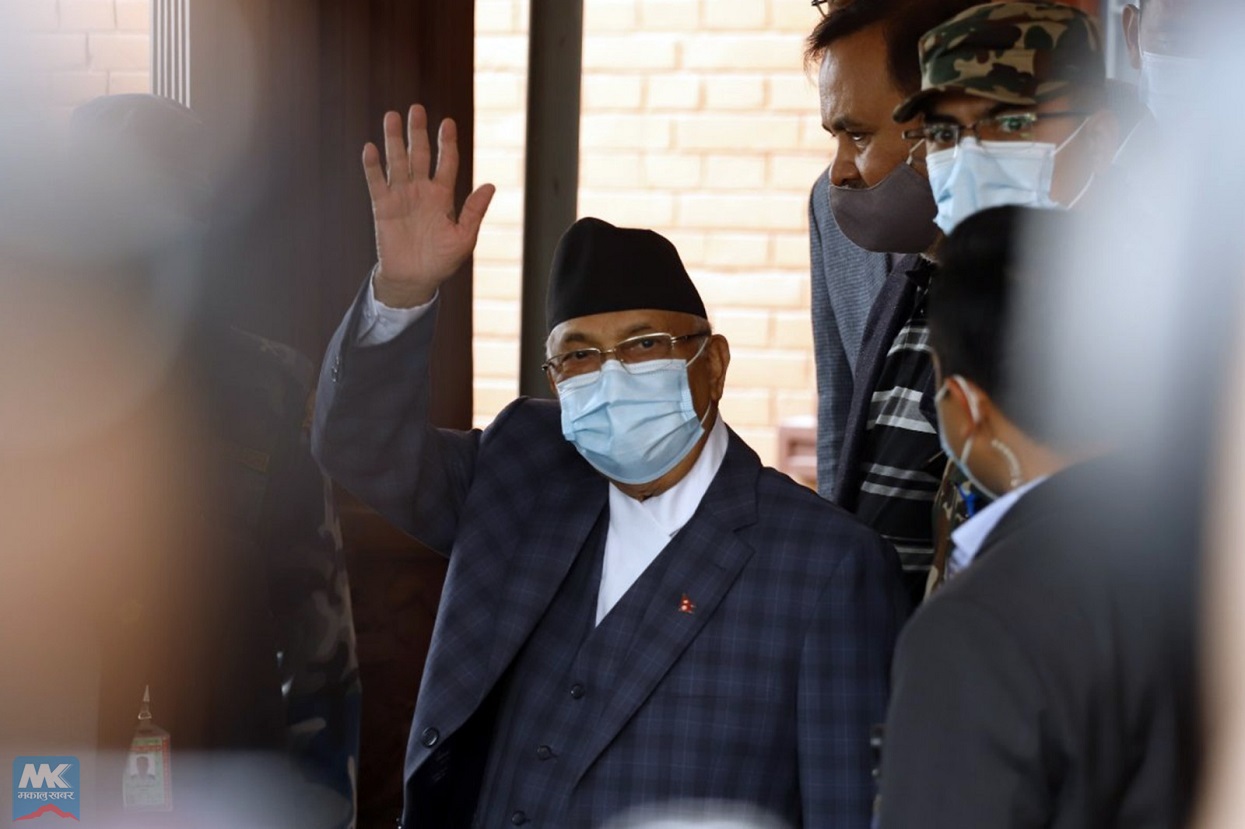 अदालतको अवहेलनासम्बन्धी प्रधानमन्त्रीविरुद्धको मुद्दा पेशीमा