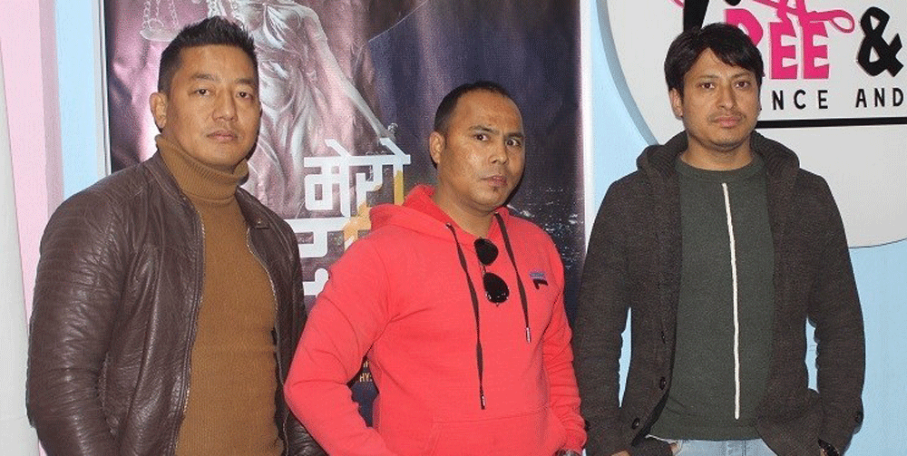 वेब सिरिज ‘मेरो अदालत’ बनाउँदै कलाकार रवि