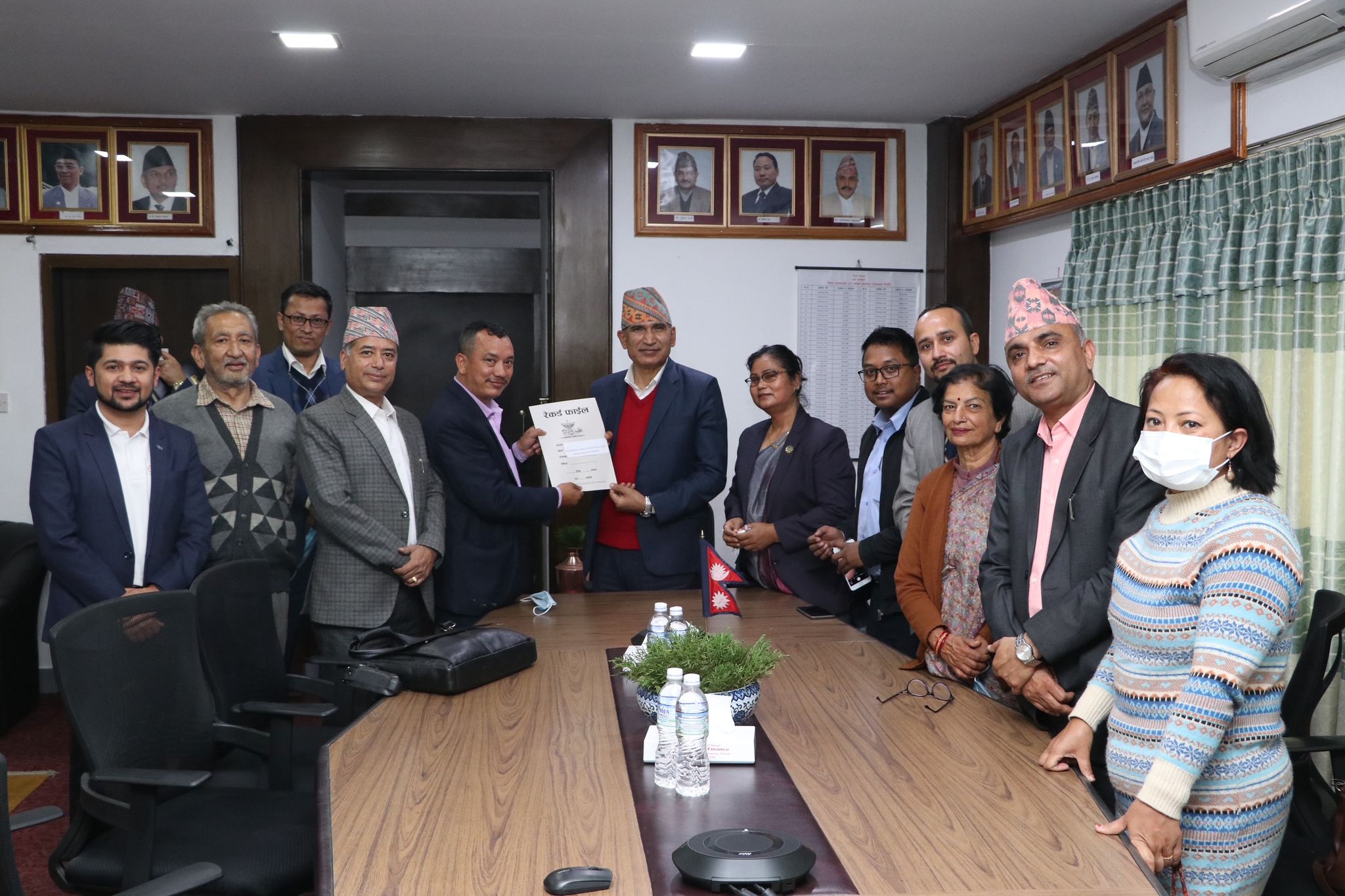 सामाजिक सुरक्षा भत्ता लघुवित्त संस्थाहरुमार्फत् उपलब्ध गराउन माग