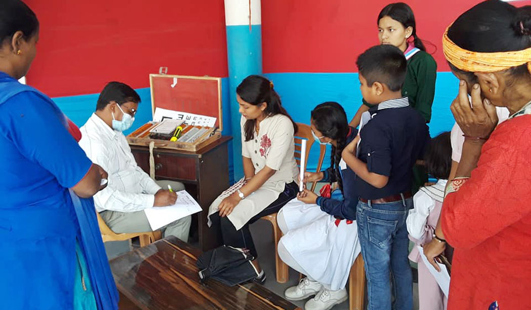 सलकपुरमा नोबेलको निःशुल्क स्वास्थ्य शिविर