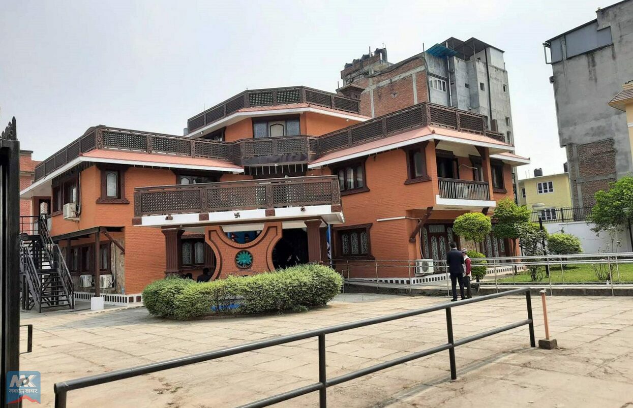 आजदेखि विधिवत् रुपमा एमाले मुख्यालय थापाथलीमा