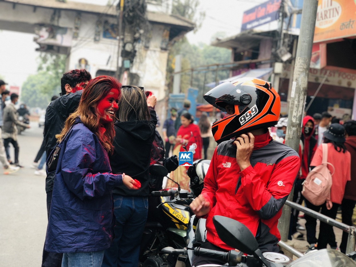 वसन्तपुरमा होलीको रौनक (फोटो फिचर)