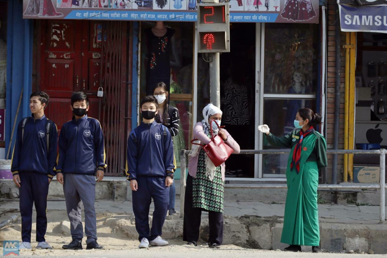 ट्राफिक प्रहरीका सहयोगीहरू