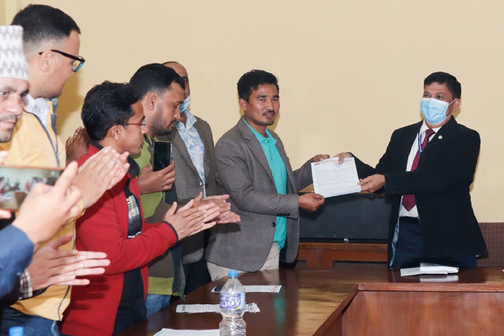 अखिल क्रान्तिकारीद्वारा स्ववियू निर्वाचन यथाशीघ्र गराउन माग