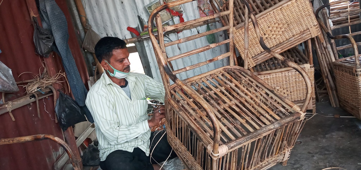 आसामको बेतबाँसले धानेको जीवन, होलसेलले फाइदा