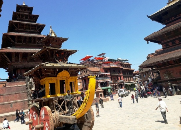 रोकियो प्रसिद्ध बिस्का जात्रा