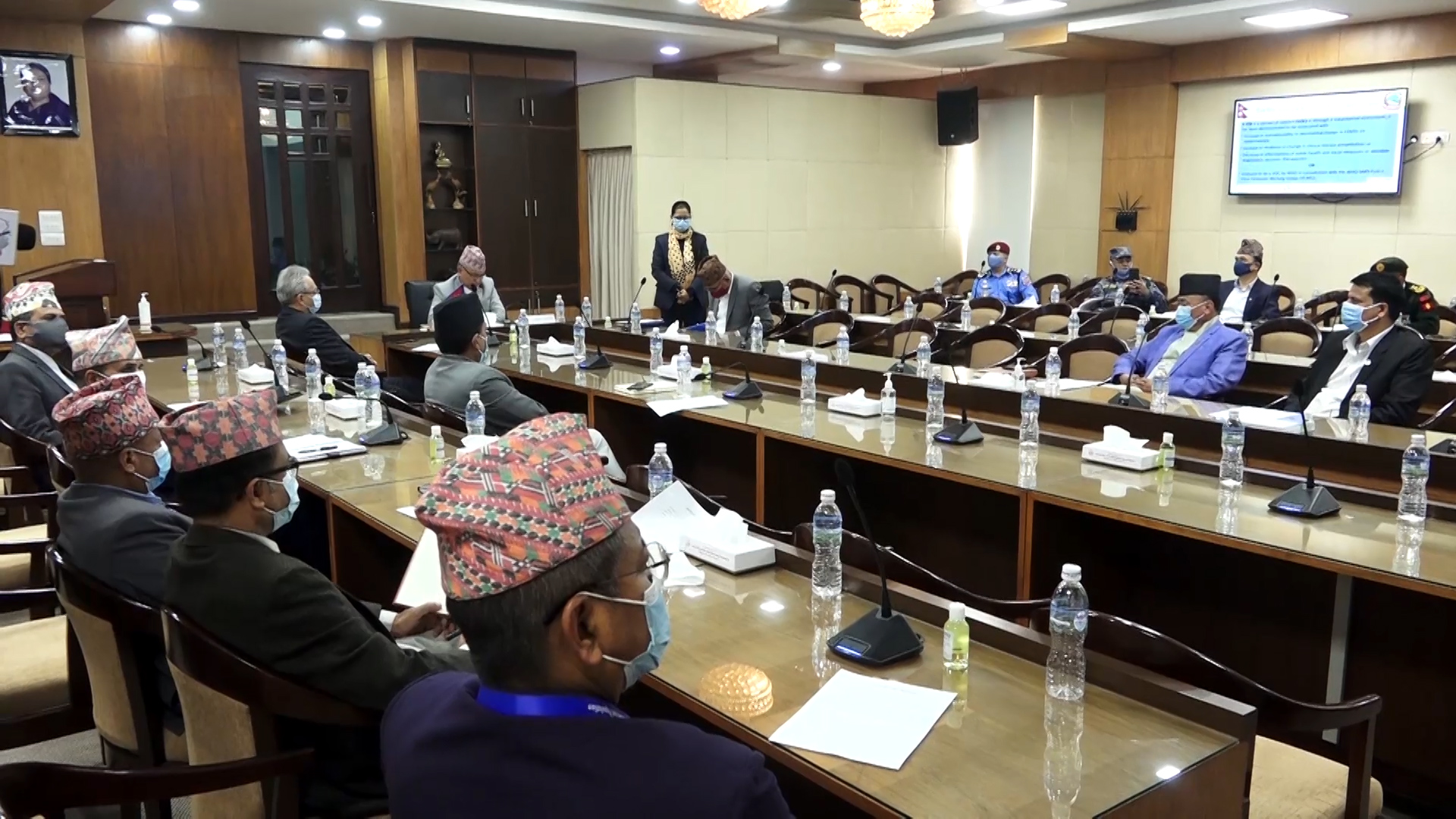 शैक्षिक संस्था तीन साता बन्द गर्न प्रस्ताव