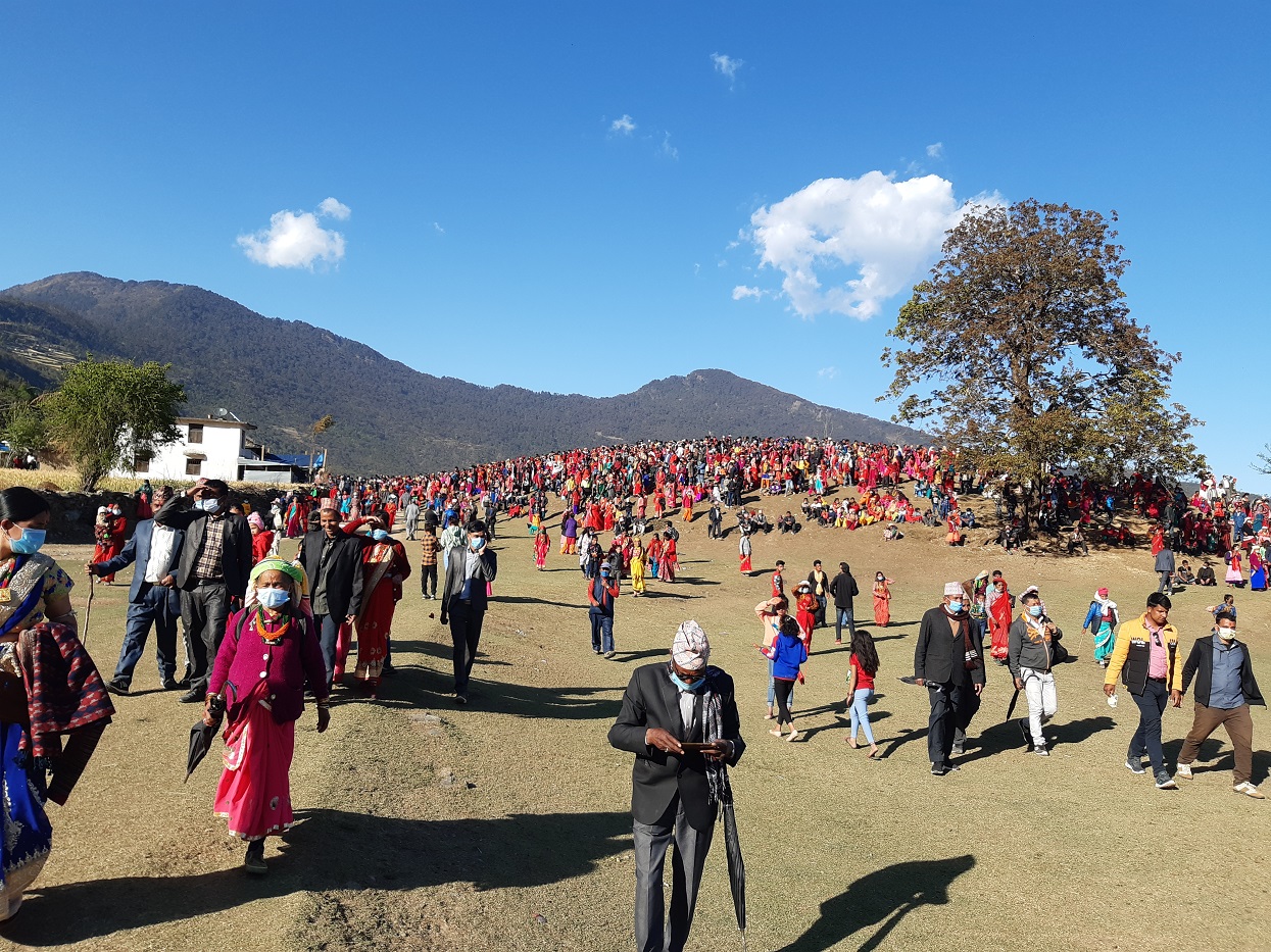 सकियो चैतली मेला (तस्बिरहरू)