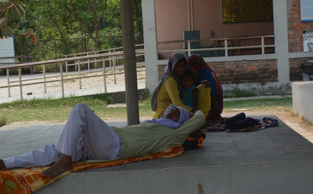 विराटनगरका अस्पतालमा भारतीयको भीड, संक्रमण देखिए पहिचान गोप्य