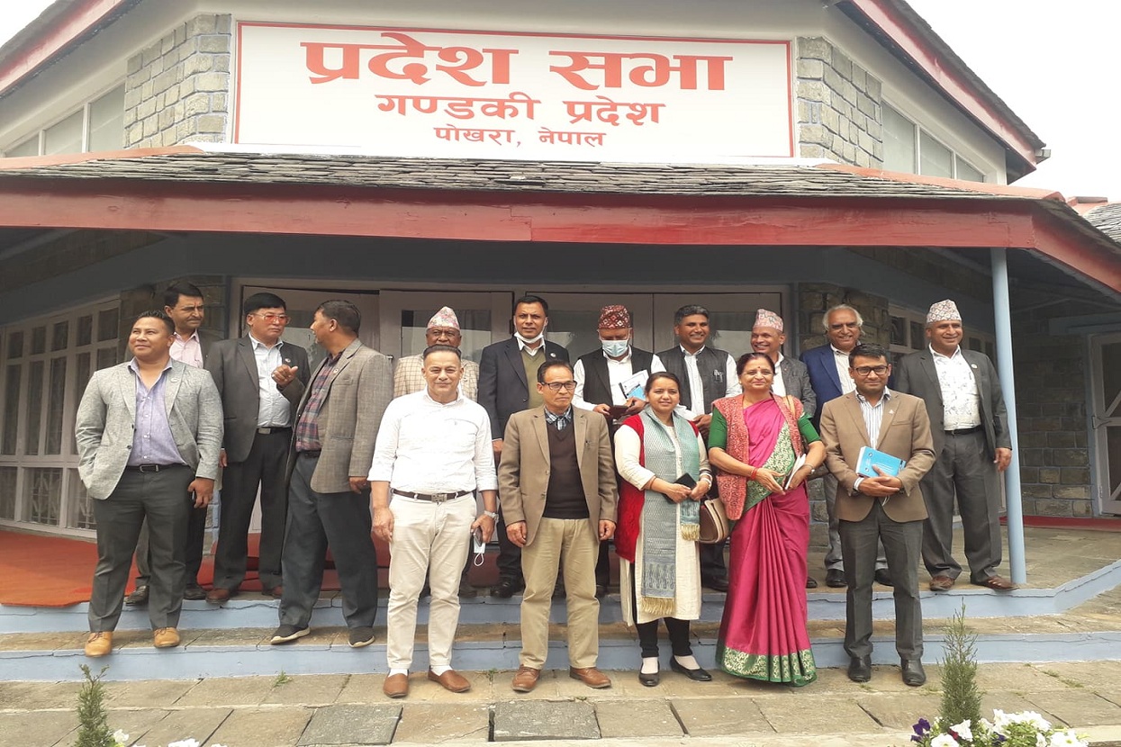 गण्डकी प्रदेश : सभाको विशेष अधिवेशन बोलाउन ४ दलको पत्र