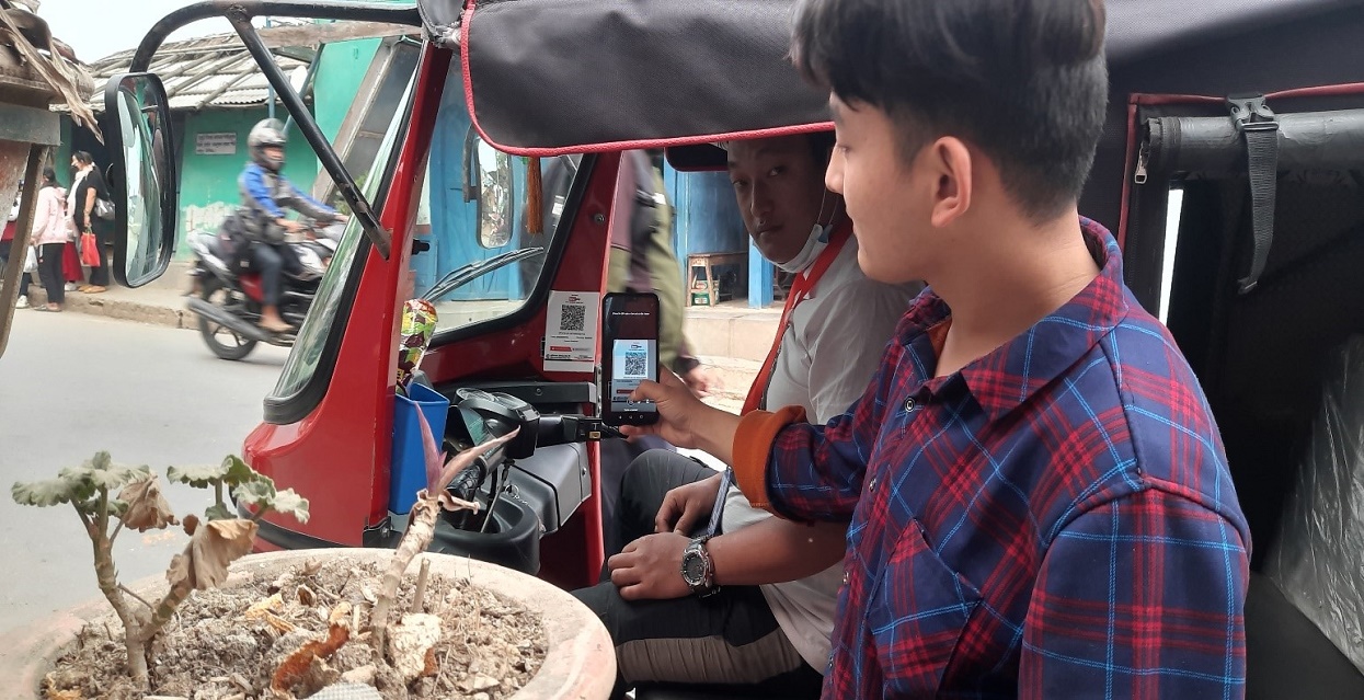 मुक्तिनाथ बैंकद्वारा अटो रिक्सामा पनि क्यूआर सेवा
