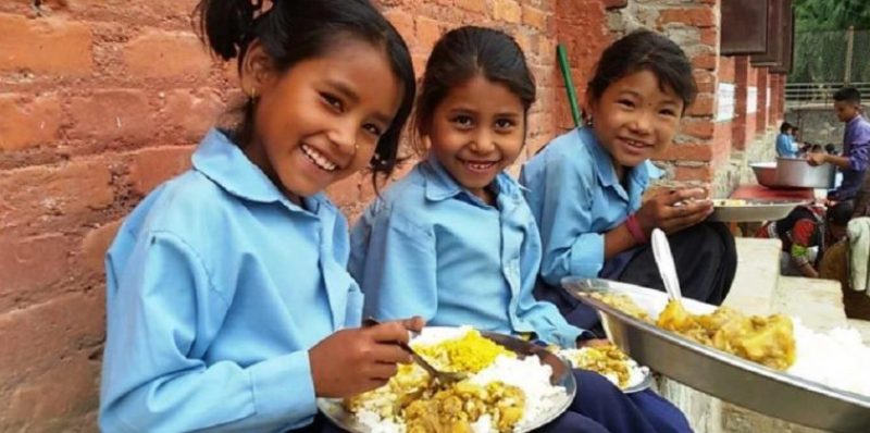 सामुदायिक विद्यालयमा दिवा खाजाको व्यवस्था