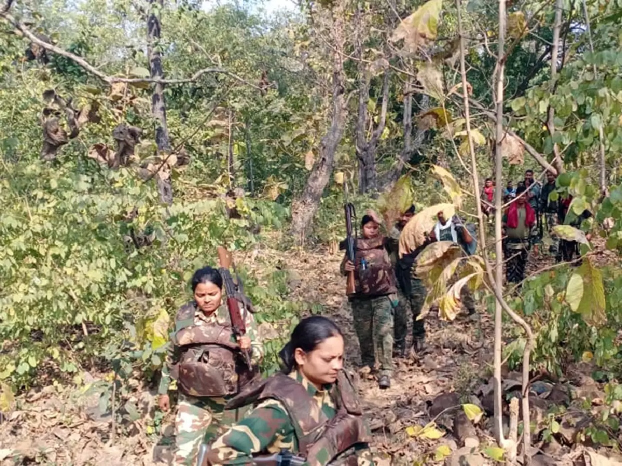 भारतको छत्तीसगढमा नक्सलवादीद्वारा २२ सुरक्षाकर्मीको हत्या