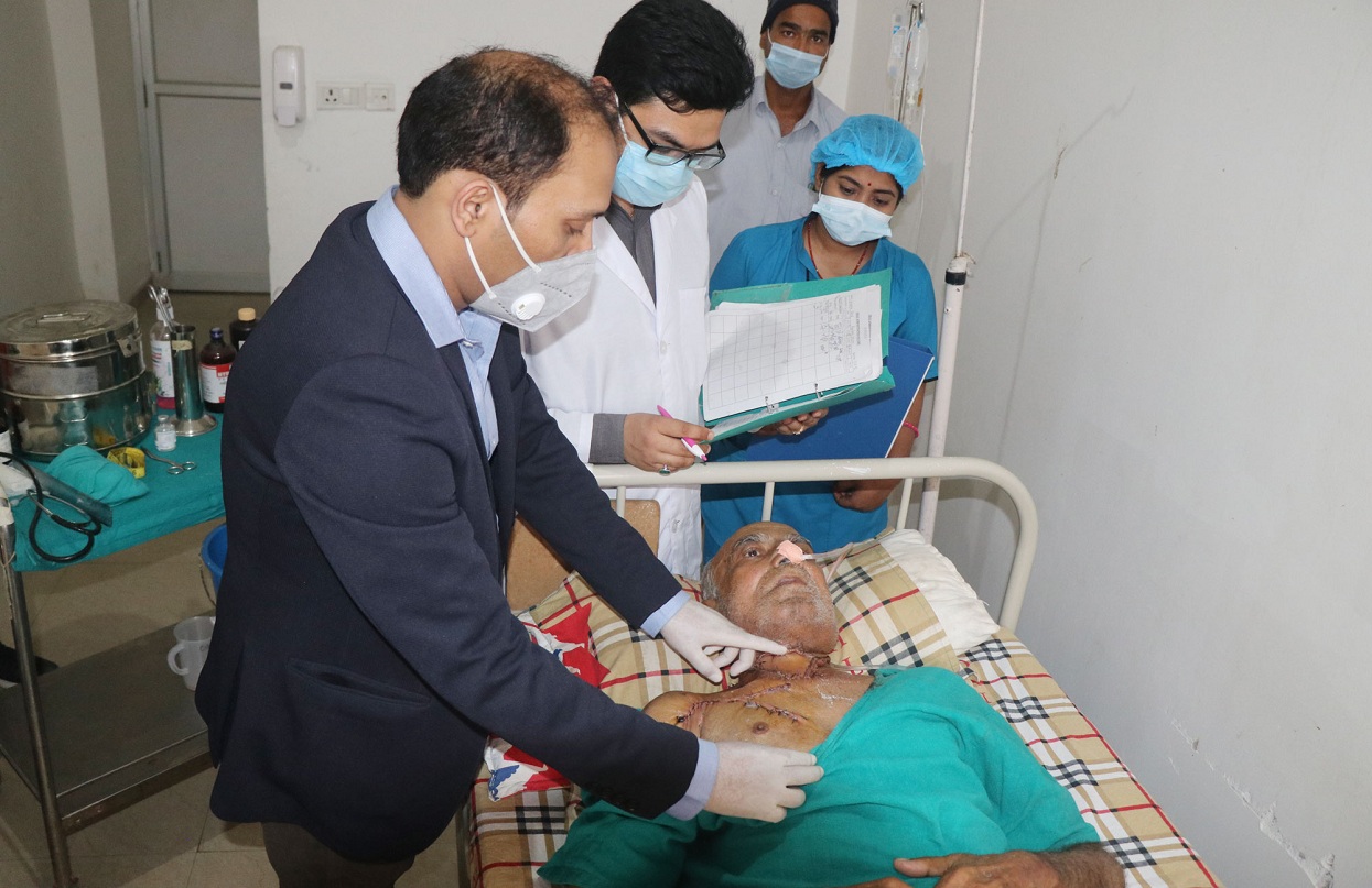 नोबेलले गर्‍यो घाँटीको क्यान्सरको जटिल शल्यक्रिया