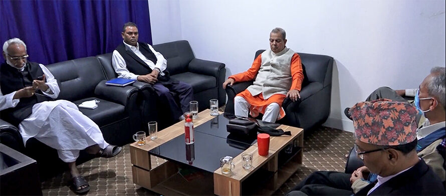 ठाकुरलाई प्रधानमन्त्रीमा अघि सार्ने तयारी