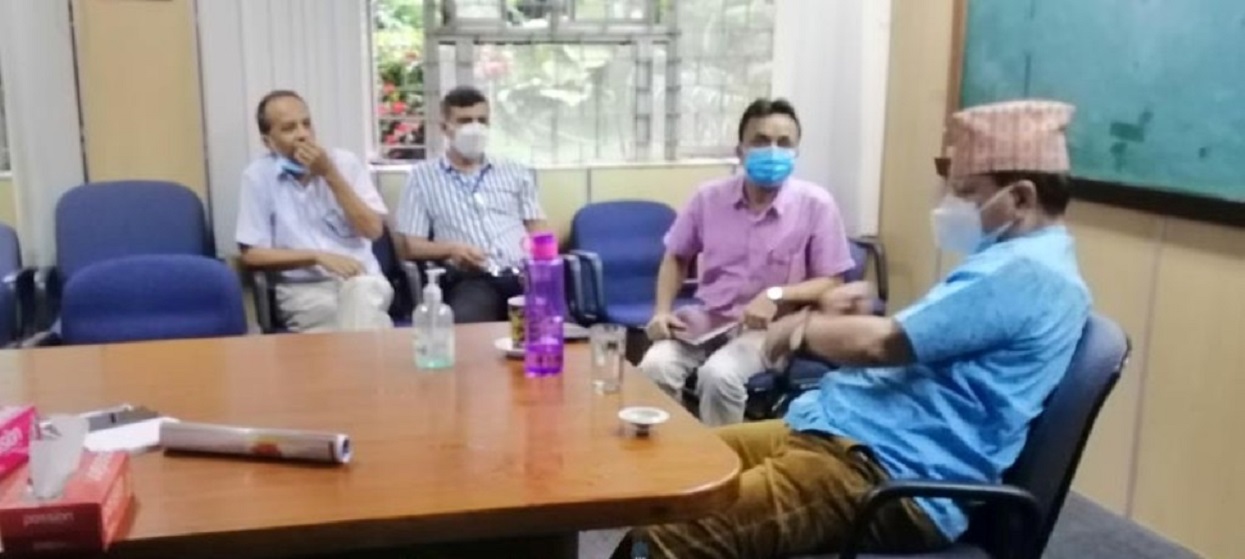 वार्ता शुरु नहुँदै चर्कियो आन्दोलन, उपकुलपतिले मदिरा पिएर आएको आरोप