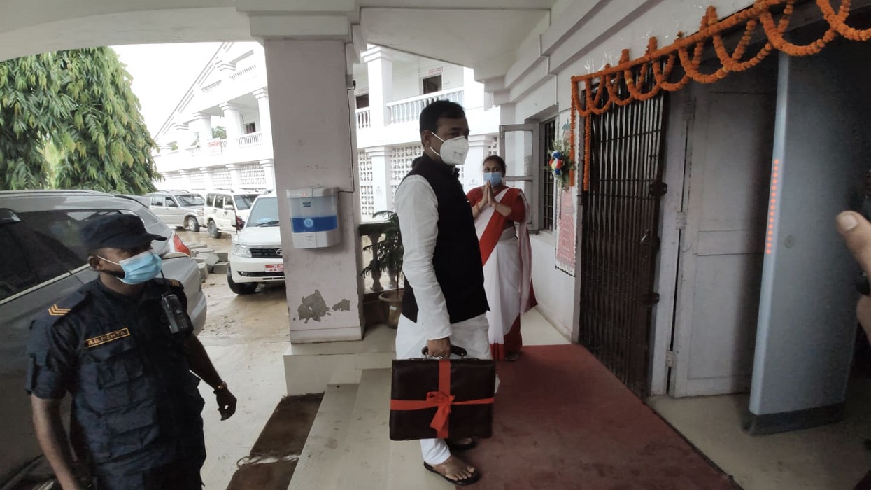 प्रदेश २ सरकारले ल्यायो ३३ अर्ब ७९ करोडको बजेट