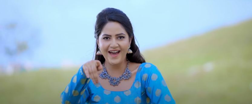 वर्षा अभिनित नयाँ गीत सार्वजनिक 