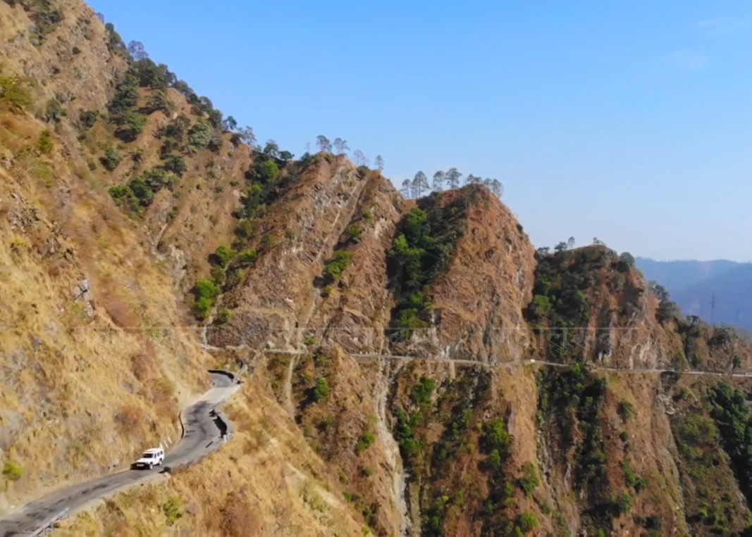 भीरबाट लडेर सल्यानमा दुई जनाको मृत्यु