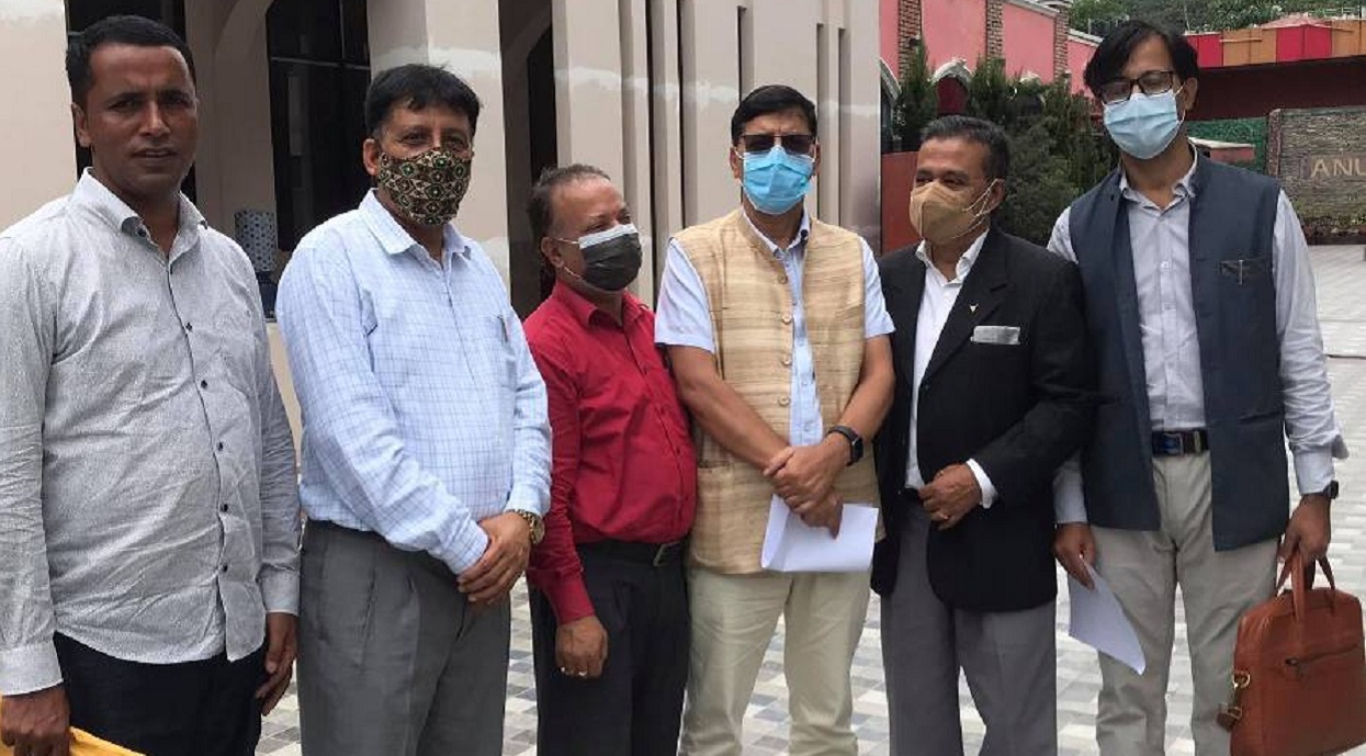 शेयर लगानीकर्ताद्वारा अर्थमन्त्रीलाई ध्यानाकर्षणपत्र