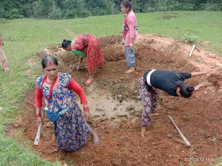 वातावरण संरक्षणका लागि रिचार्ज पोखरी अभियान