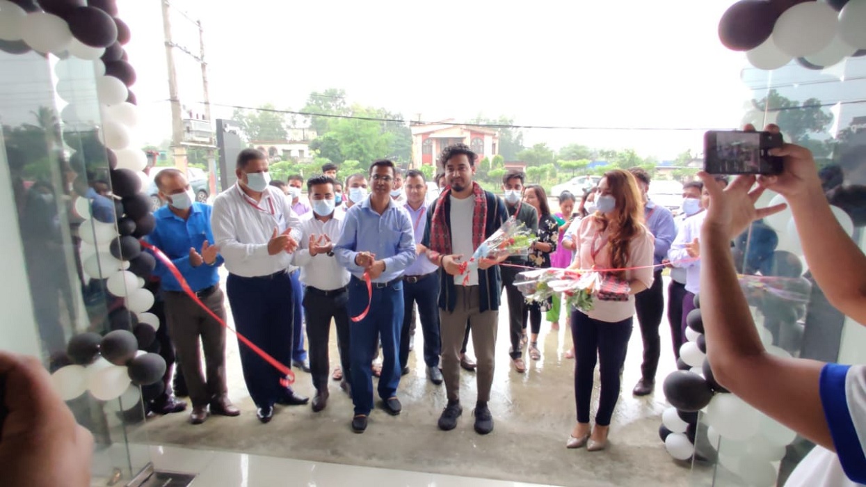 जावा मोटरसाइकलको शोरूम नेपालगञ्जमा