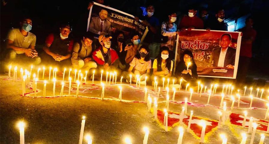 कुलमान नियुक्तिको स्वागत गर्दै माइतीघरमा दीप प्रज्वलन