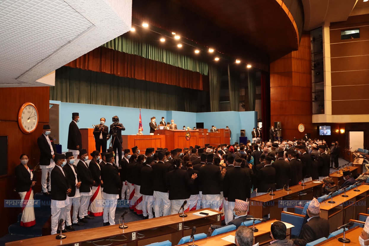 संसदमा आज पनि एमालेको अवरोध (तस्बिरहरू)