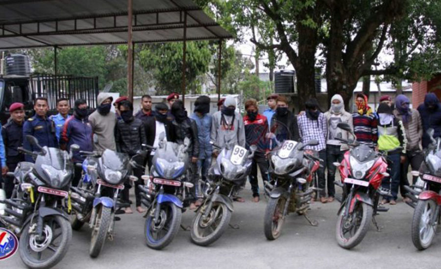 मागअनुसारका मोटरसाइकल चोरी !
