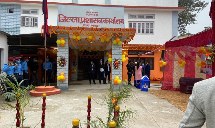 सेवाग्राहीको गुनासो- ‘घरी कोठा नम्बर ३, घरी ४’