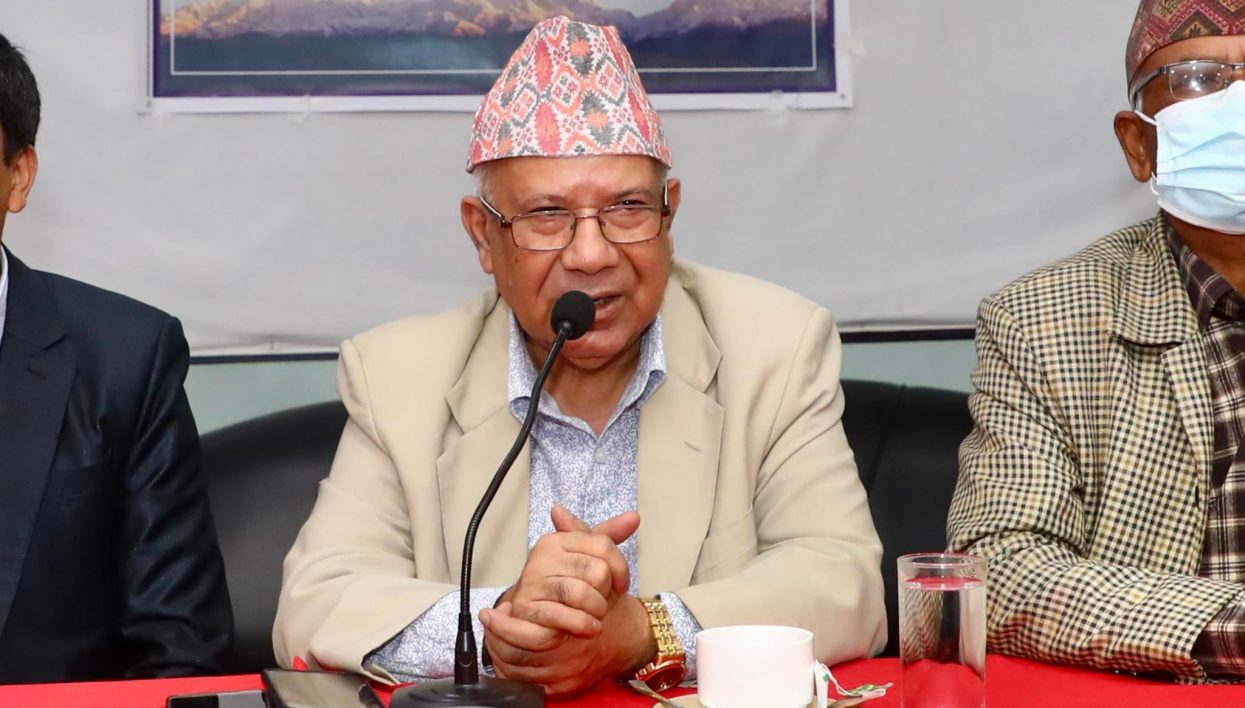 निर्वाचनपछि एमालेलाई टर्च बालेर खोज्नुपर्छ : अध्यक्ष नेपाल 