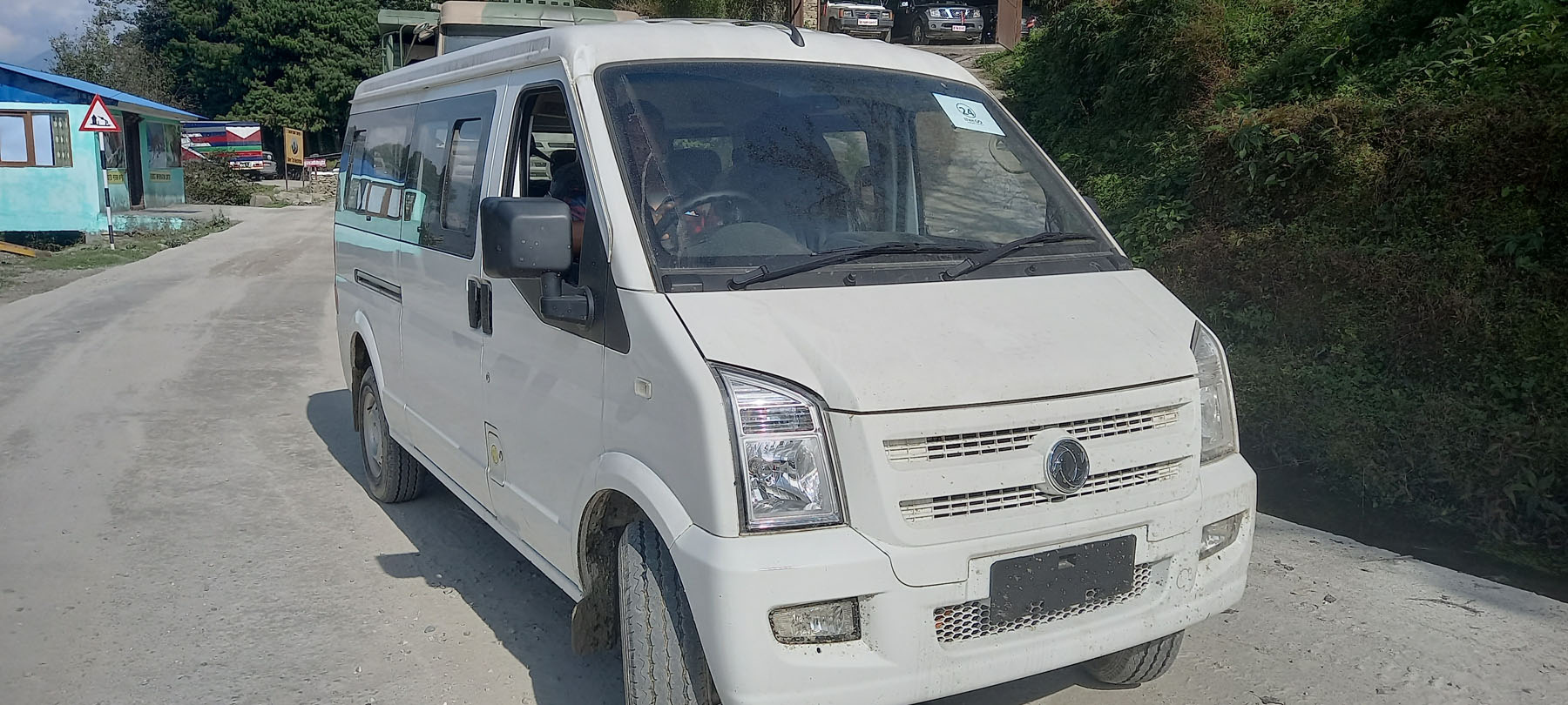 चीनबाट आइपुगे २२ विद्युतीय माइक्रोबस