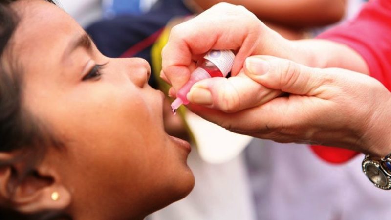 बालबालिकालाई भिटामिन ‘ए’ खुवाइँदै