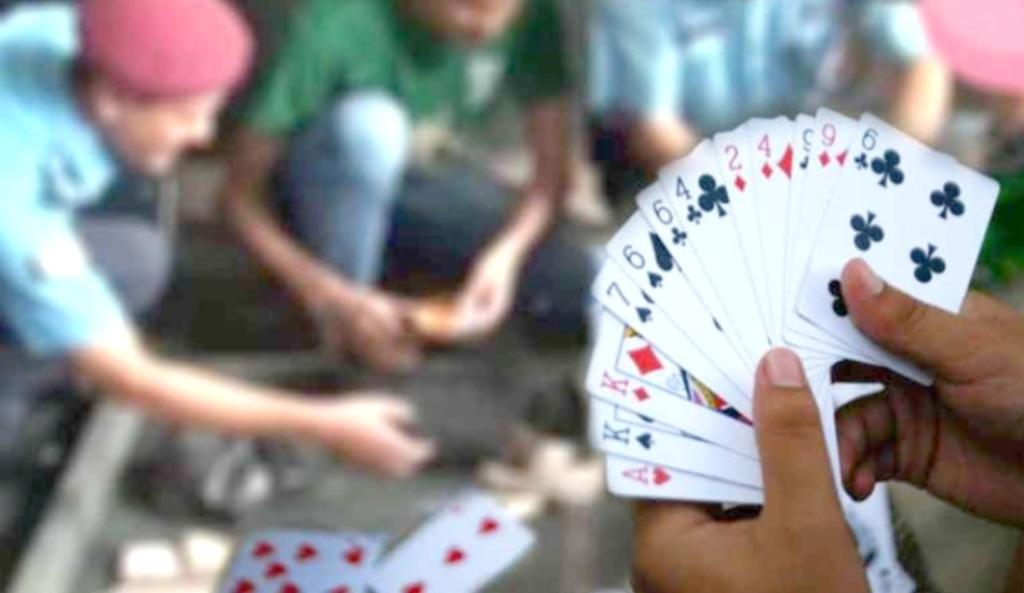तास खेलिरहेका वडाध्यक्षसहित नौ जना पक्राउ