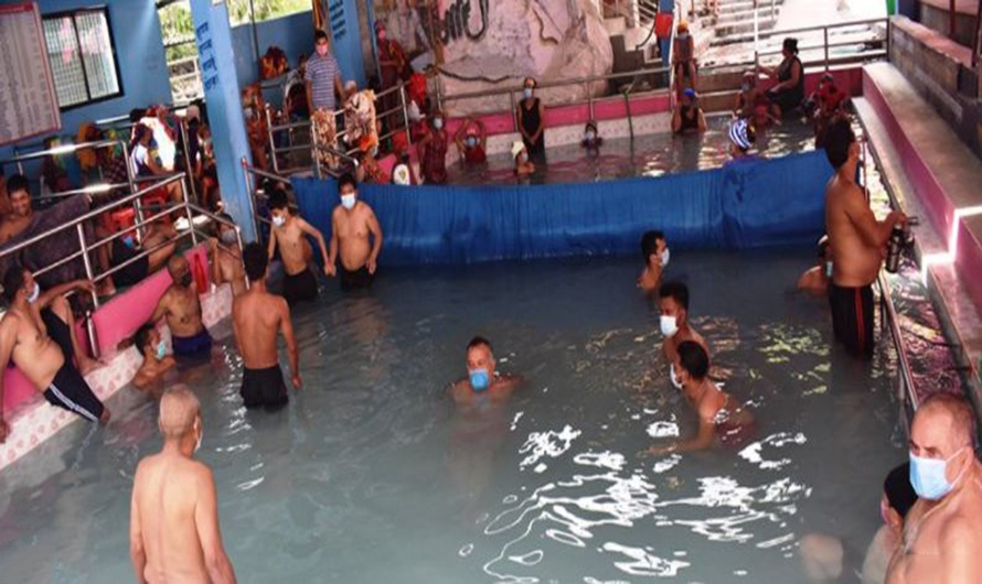 तातोपानीबाट उपचार गर्ने अस्पताल बन्दै
