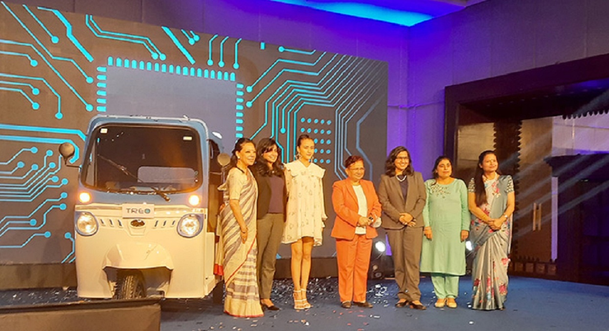 महिन्द्राले ल्यायो ट्रियो विद्युतीय अटो, ९६ रुपैयाँ खर्चमा १३० किमी गुड्ने