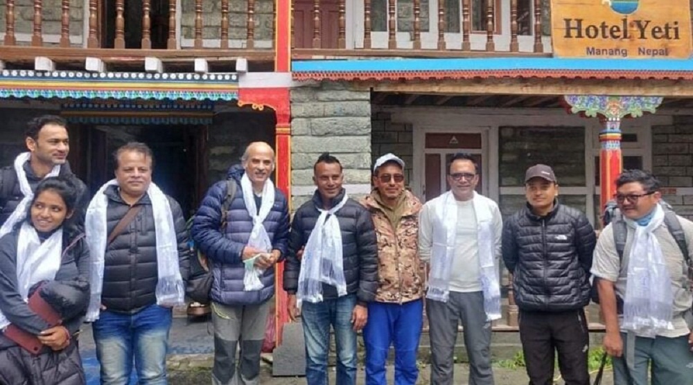 काठमाडौँ फर्किँदै ‘उचाई’ टिम