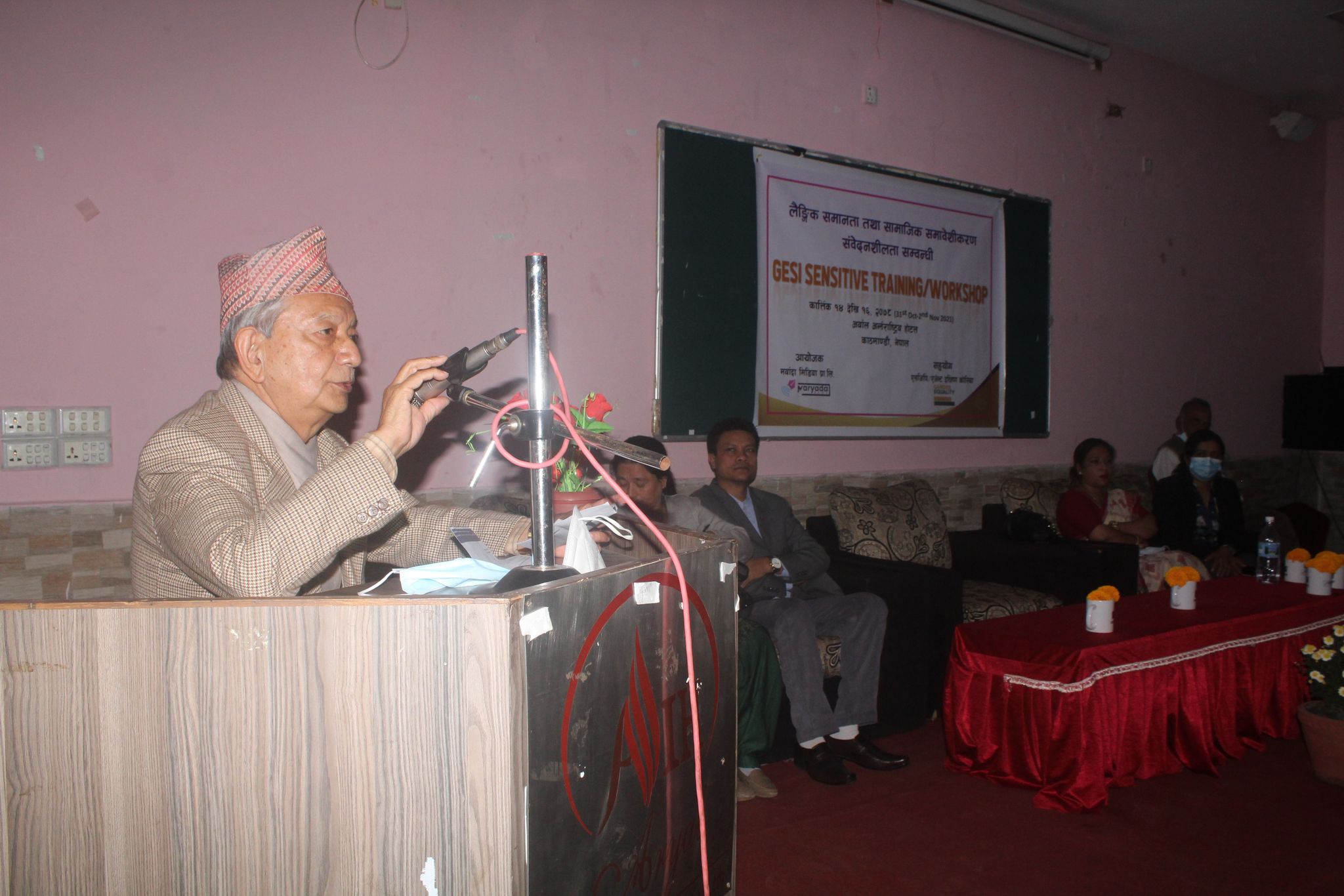 अचाक्ली विभेद खेपिरहेका महिलाहरूका लागि राज्यले विशेष कार्यक्रम ल्याएन : अध्यक्ष मगर