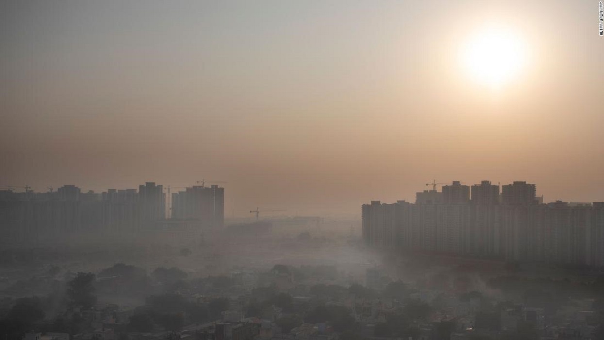 वायु प्रदूषणले निसासिरहेको दिल्ली