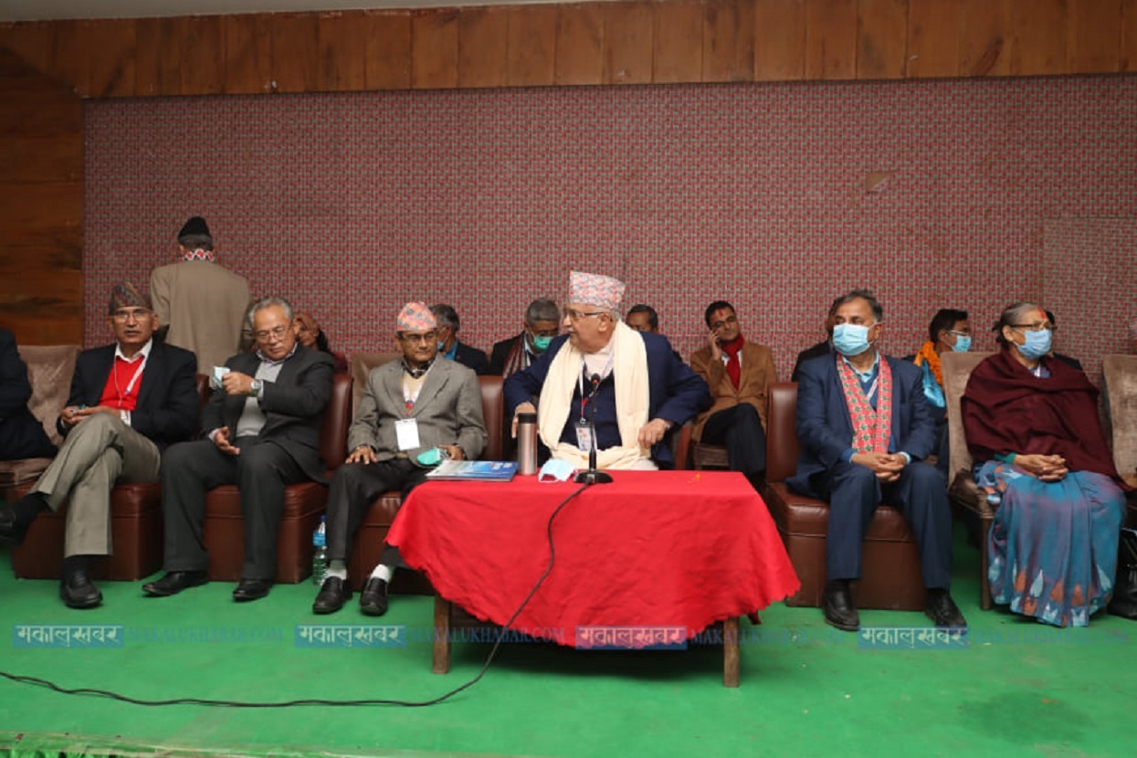 भीम रावलद्वारा केन्द्रीय कमिटी बैठक बहिष्कार‚ तस्बिरमा पहिलो केन्द्रीय कमिटी बैठक