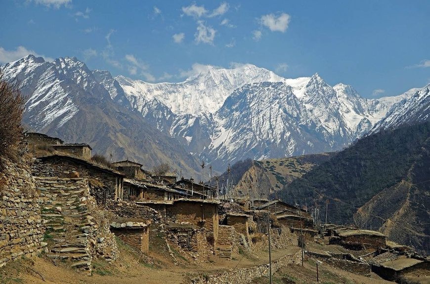 भारतीय बाटो हुँदै गाउँ पुगे मतदाता
