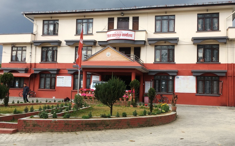 अत्यावश्यक कामबाहेक बाहिर ननिस्कन आग्रह