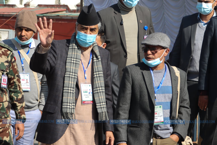 देउवालाई मतदान गर्न झण्डै एक घन्टा लाग्यो