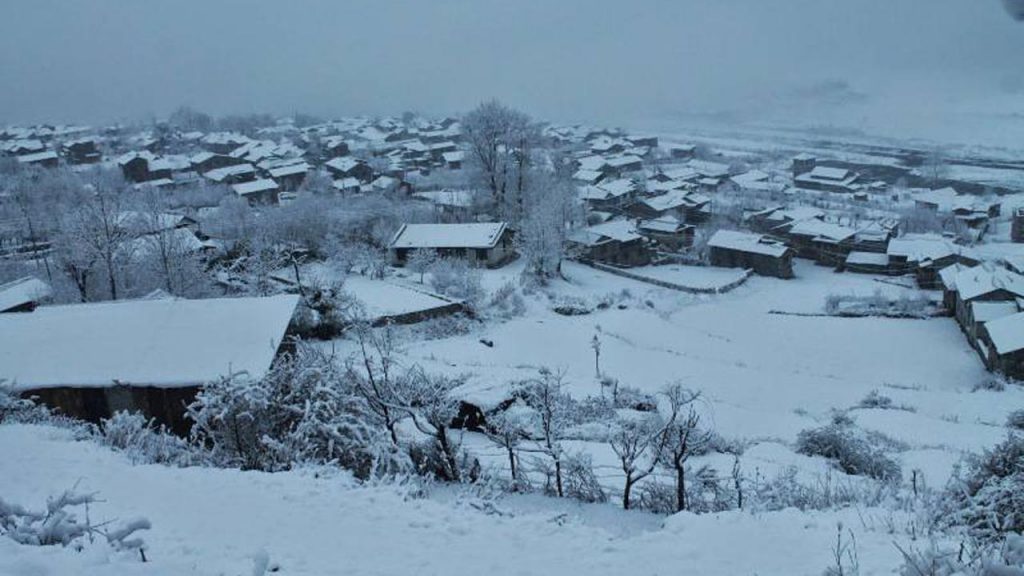 हुम्लामा पुनः हिमपात : किसान खुशी