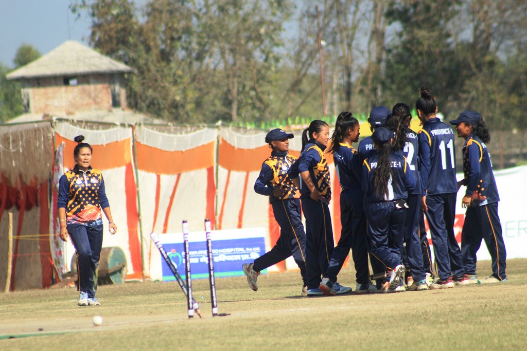प्रधानमन्त्रीकप महिला क्रिकेट : सुदुरपश्चिमलाई पराजित गर्दै प्रदेश एक फाइनलमा