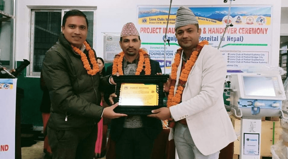 पर्वत अस्पताललाई दुई करोडका उपकरण हस्तान्तरण