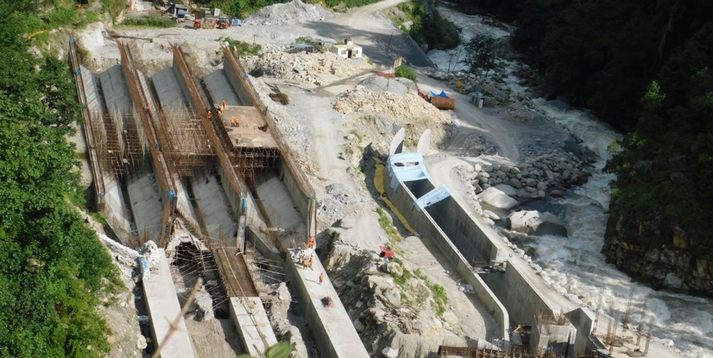 सोलुखोला जलविद्युत्‌का दुई इन्जिनियरको मृत्यु, प्रोजेक्ट म्यानेजर गम्भीर